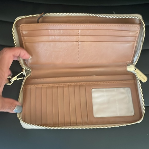 MK monogram wallet/clutch - Picture 5 of 7